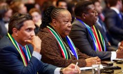 ناليدي باندور : قرار محكمة العدل الدولية ضد إسرائيل تاريخي